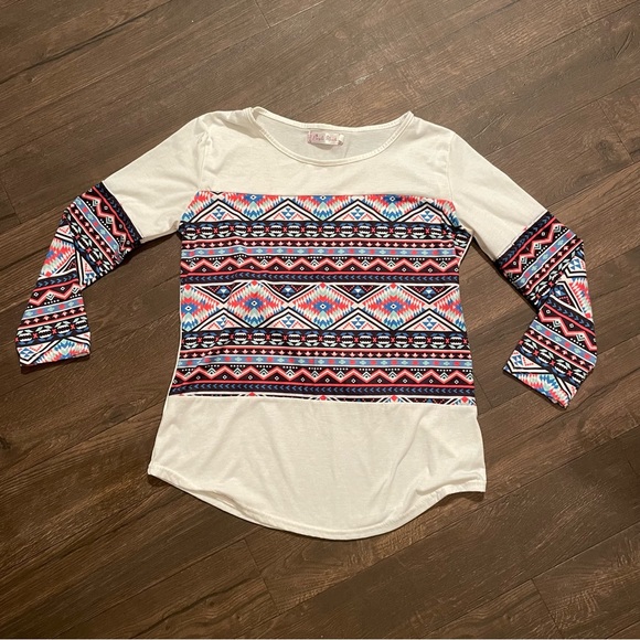 Aztec Print Long Sleeve - Picture 2 of 6